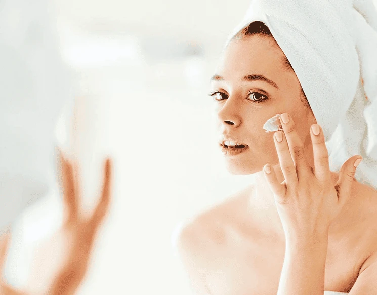 Immagine dimostrativa dell'applicazione della Crema ELLESSE